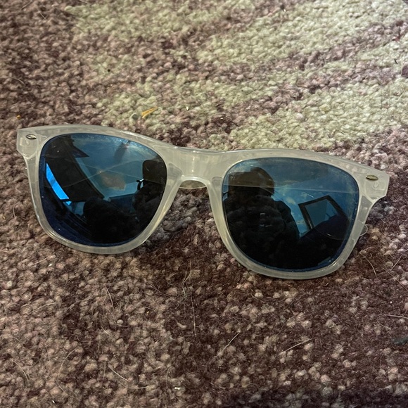 CLEAR SUNGLASSES- Blue Lenses - $5 - Picture 2 of 5